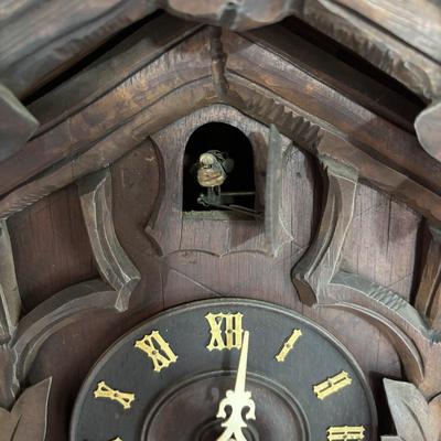LOT 145: Vintage Cuckoo Clock: Amercian Cuckoo Clock Co., Philadelphia PA