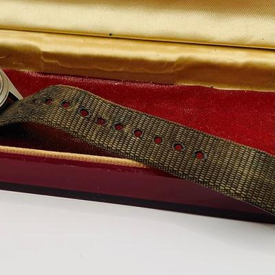 LOT 154: Vintage Hamilton Khaki Military Watch