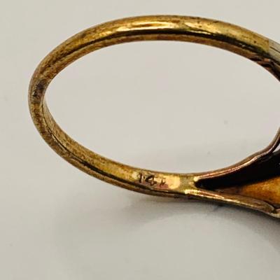 LOT 158: 14K Gold Art Deco Aquamarine Ring Size 5.5 - 2.3gtw