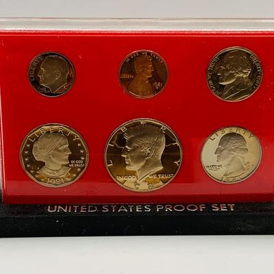 LOT 156; US Mint Coin Proof Sets from 1968, 1980 and 1981