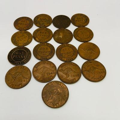 LOT 175: Collection of Australian Pennies from 1913 -1943