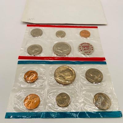 LOT:: US Mint Uncirculated Coin Sets 1971, 1972 & 1974