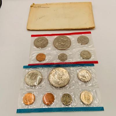 LOT:: US Mint Uncirculated Coin Sets 1971, 1972 & 1974