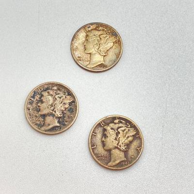 LOT 250: Silver U.S. Coins - (1) 1951 Benjamin Franklin Half Dollar Coin and (12) Mercury Dimes Dated 1916 to 1943