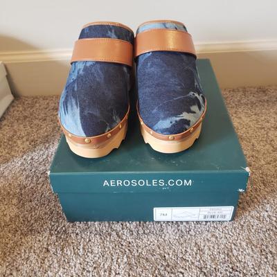 Wooden Clogs (7/8)-Aerosoles, Bass, Miss Albright and More (GB1-KD)