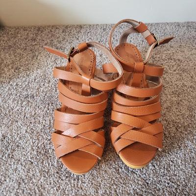 Wooden Clogs (7/8)-Aerosoles, Bass, Miss Albright and More (GB1-KD)