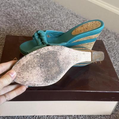 New in Box Timberland Sandals and Other Lightly Used Heeled Sandlas - Women’s Sizes 6.5-8 (GB1-DZ)