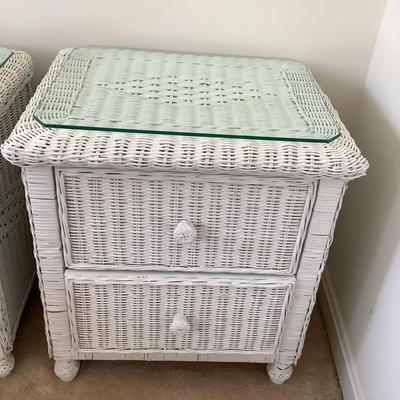 UBL761 Pair of Wicker Glass Top Nightstands