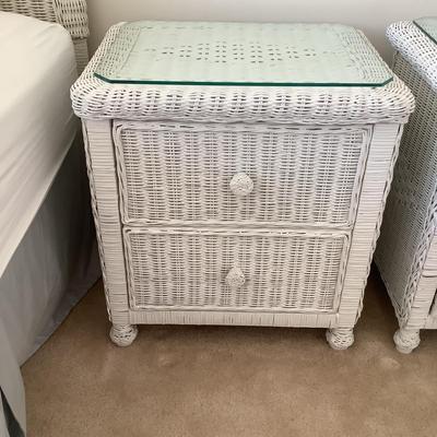 UBL761 Pair of Wicker Glass Top Nightstands
