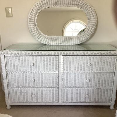 UBL762 Glass Top 6 Drawer Wicker Dresser and Mirror