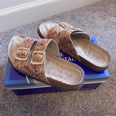 Jeffrey Campbell, Merrell, Johnny Was, and More Women’s Sandals - Size 7 (GB1-DZ)