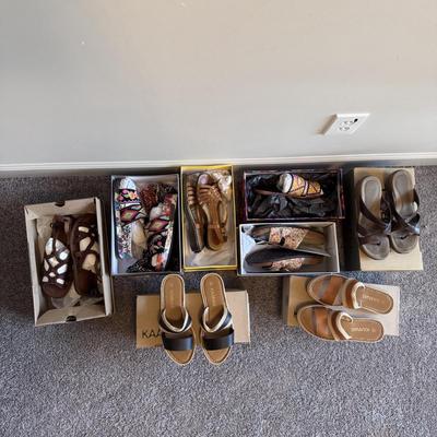 Jeffrey Campbell, Merrell, Johnny Was, and More Women’s Sandals - Size 7 (GB1-DZ)