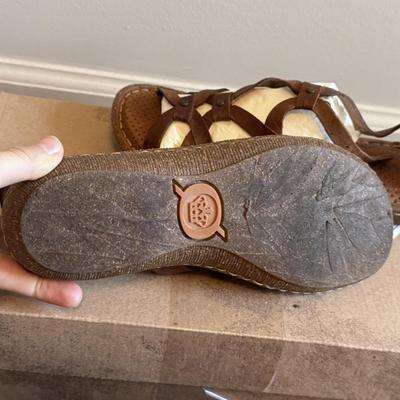 Jeffrey Campbell, Merrell, Johnny Was, and More Women’s Sandals - Size 7 (GB1-DZ)