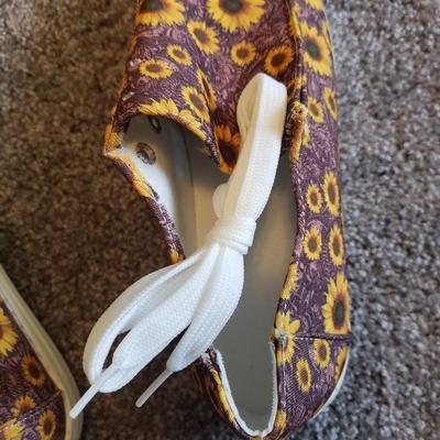 Summer Sandles (Size 7)-Clarks, Lindsay Phillips, Tonga and More (GB1-KD)