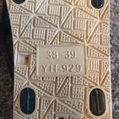 Summer Sandles (Size 7)-Clarks, Lindsay Phillips, Tonga and More (GB1-KD)
