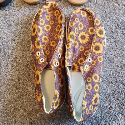 Summer Sandles (Size 7)-Clarks, Lindsay Phillips, Tonga and More (GB1-KD)