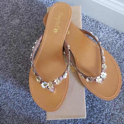 Summer Sandles (Size 7)-Clarks, Lindsay Phillips, Tonga and More (GB1-KD)