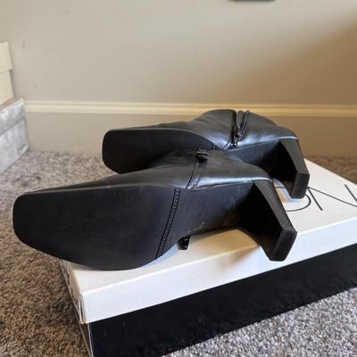 Ferri, Roper, Vionic, and Other Women’s Heeled Boots - Sizes 7-7.5 (GB1-DZ)