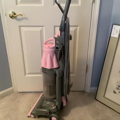 MB783 Pink Dyson Vacuum Model DC07