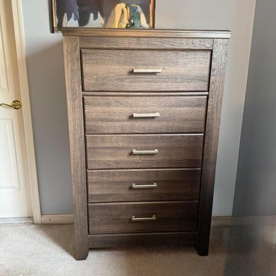 MB781 Ashley Grey Tall 5 Drawer Dresser
