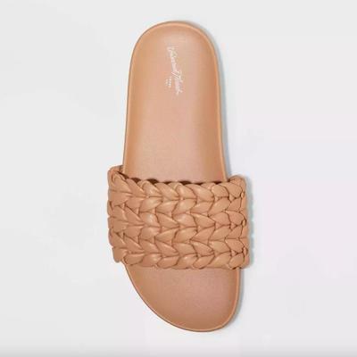 New With Tags Universal Thread Target Renae Slide Sandals in Tan