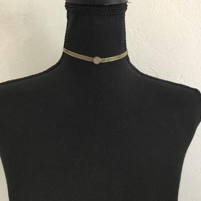 Gold tone mesh choker necklace