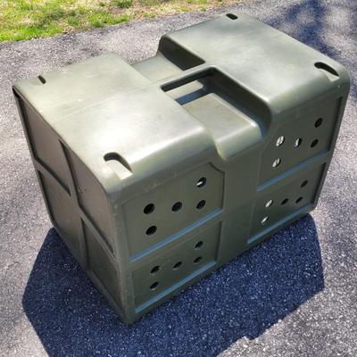 Two Dog Crates (G-EL)