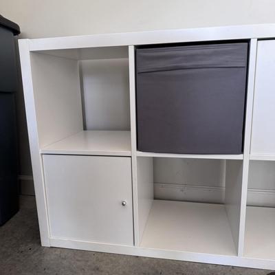 Eight Cube Shelving Unit (G-DZ)