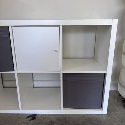 Eight Cube Shelving Unit (G-DZ)