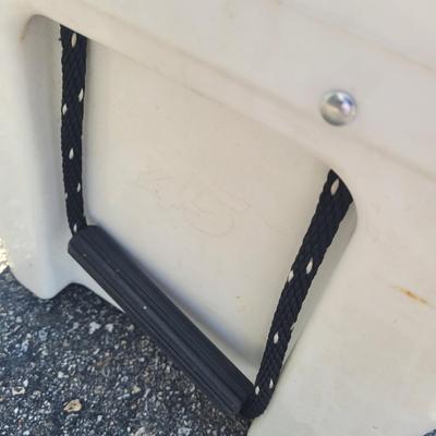 Yeti Tundra 45 Cooler (G-EL)