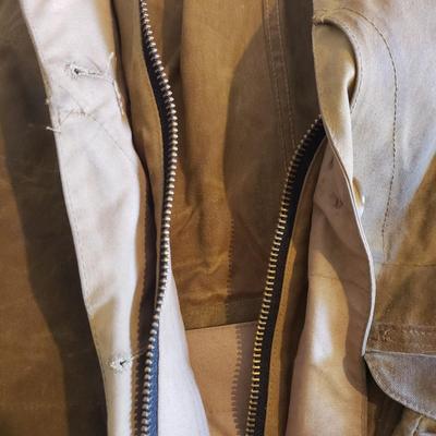 Filson Waxed Jacket ( Size M) (DR-KD)