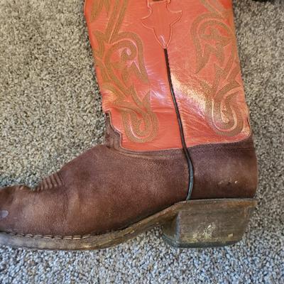Lucchese Cowboy Boots (W-9.5) and More (GB1-KD)