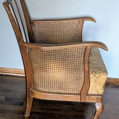 LOT 4Y: Antique/ Vintage Chippendale Style, Spindle Back, Cane Sided, Cushioned Chair