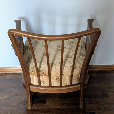 LOT 4Y: Antique/ Vintage Chippendale Style, Spindle Back, Cane Sided, Cushioned Chair