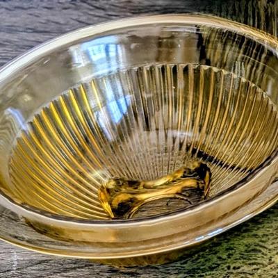 LOT 13K: Vintage Federal Glass Co Amber Nesting Bowls