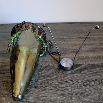 LOT 20K: Vintage Glass & Metal Hanging Tea Light Holder