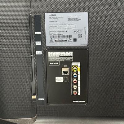 LOT 24Z: Samsung TV Model UN40N5200AF