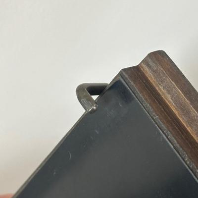 LOT 25X: Vintage Wooden Curved Leg Flip Top Mini Bar