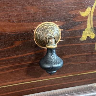 LOT 30X: Antique Hand Painted Cottage Victorian Vanity Dresser