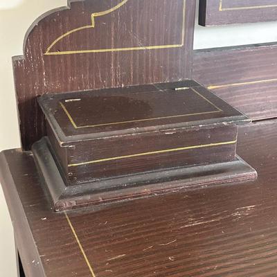 LOT 30X: Antique Hand Painted Cottage Victorian Vanity Dresser