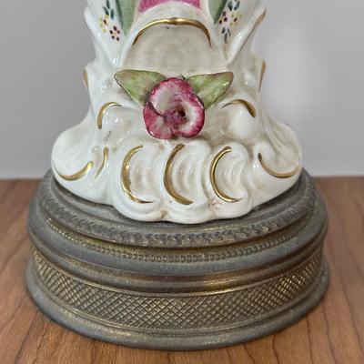 LOT 33M: Two Vintage Victorian Porcelain Bust Table Lamps