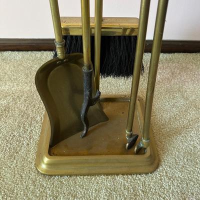 LOT 71L: Vintage Brass Fireplace Tool Set