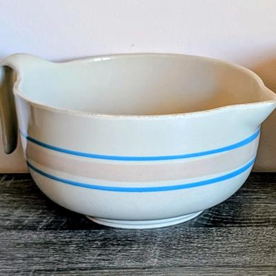 LOT 82K: Longaberger Classic Plaid Pattern & McCoy Batter Bowls
