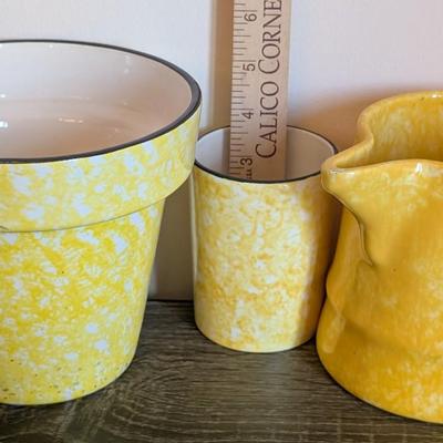 LOT 83K: Vintage Stangl Town & Country Yellow Pitcher Set With Flower Pot