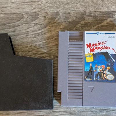 LOT 89D: Retro Nintendo Docking Bay With Maniac Mansion, Paperboy & Yo! Noid, Games Untested