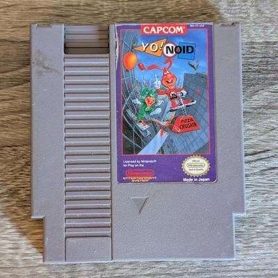 LOT 89D: Retro Nintendo Docking Bay With Maniac Mansion, Paperboy & Yo! Noid, Games Untested