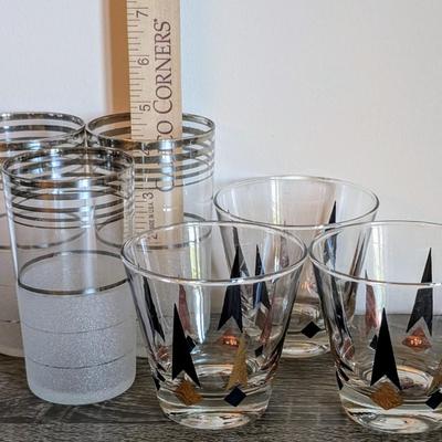 LOT 90 K: MC Silver/Frosted Glasses & Anchor Hocking Golden Peaks Atomic Arrow Cocktail Glasses