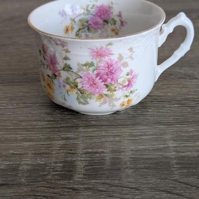 LOT 95K: Vintage Johann Haviland Chippendale Rose China Set