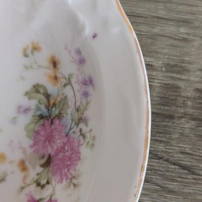 LOT 95K: Vintage Johann Haviland Chippendale Rose China Set