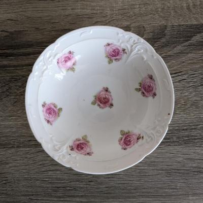 LOT 95K: Vintage Johann Haviland Chippendale Rose China Set